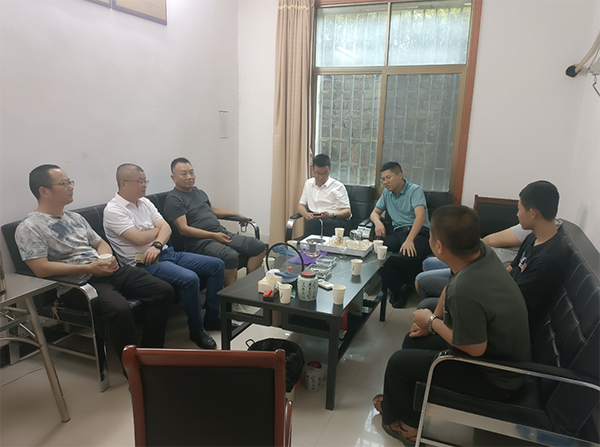 南方錳業(yè)遵義長溝錳礦與湖南寶山有色金屬礦業(yè)現(xiàn)場交流 南方錳業(yè)遵義長溝錳礦與湖南寶山有色金屬礦業(yè)現(xiàn)場交流